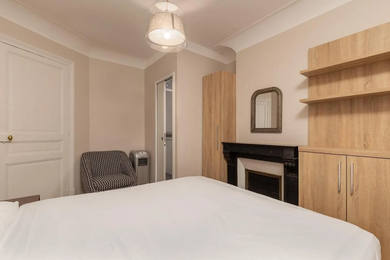 Apartman Avenue Montaigne 2 Champs Elysees